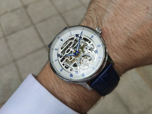 Silver Classic men's watch wristshot